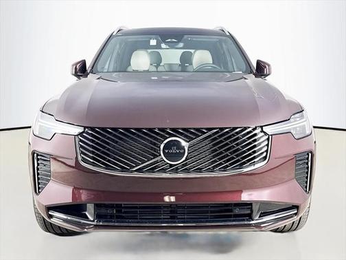 2025 Volvo XC90 Plug-In Hybrid T8 Core 7-Seater