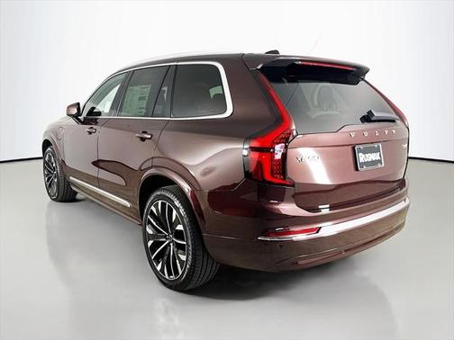 2025 Volvo XC90 Plug-In Hybrid T8 Core 7-Seater