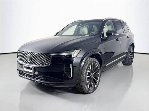 2025 Volvo XC90 Plug-In Hybrid T8 Plus 7-Seater