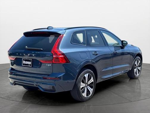 2025 Volvo XC60 Plug-In Hybrid T8 Plus