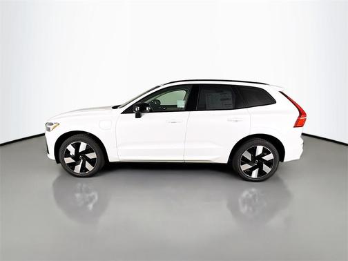 2025 Volvo XC60 Plug-In Hybrid T8 Plus