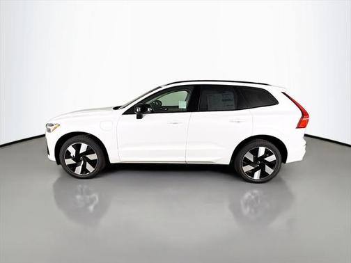 2025 Volvo XC60 Plug-In Hybrid T8 Plus