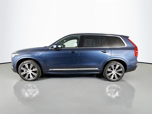 2024 Volvo XC90 Recharge Plug-In Hybrid T8 Ultimate Bright Theme 7-Seater