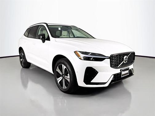 2025 Volvo XC60 Plug-In Hybrid T8 Plus
