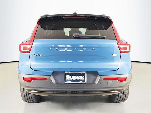Blue Metallic 2023 Volvo XC40 Recharge Pure Electric Twin Plus