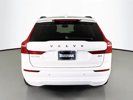 2023 Volvo XC60 B5 Core
