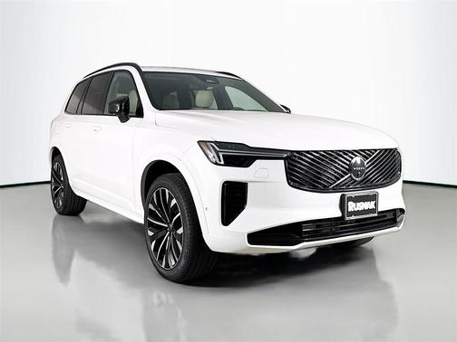 2026 Volvo XC90 B6 Ultra Dark Theme 7-Seater