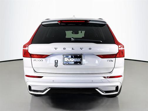 2025 Volvo XC60 Plug-In Hybrid T8 Core