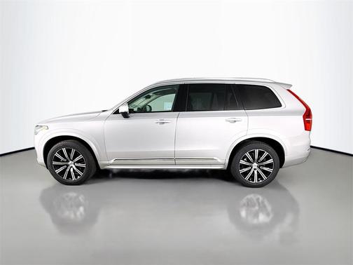 2025 Volvo XC90 B5 Core