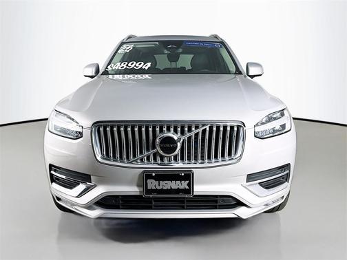 2025 Volvo XC90 B5 Core