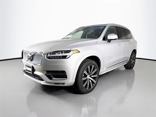 2025 Volvo XC90 B5 Core