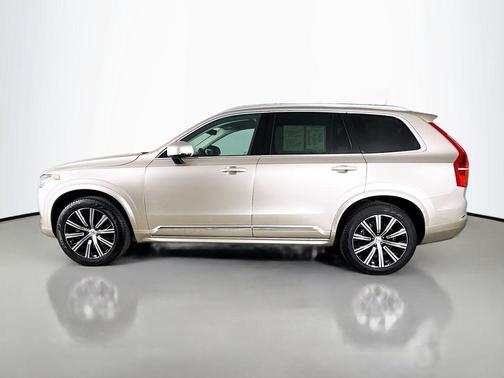 2025 Volvo XC90 B5 Core