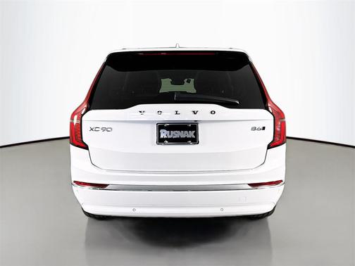 2025 Volvo XC90 B6 Plus 7-Seater