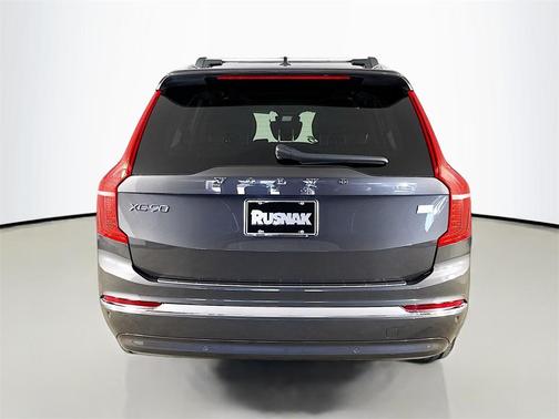 2023 Volvo XC90 Recharge Plug-In Hybrid T8 Ultimate Bright Theme 7-Seater