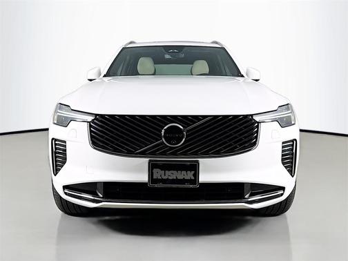 2026 Volvo XC90 B5 Plus 7-Seater