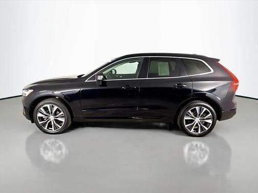 2022 Volvo XC60 B5 Momentum