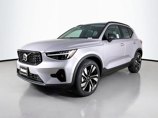 Aurora Blue 2026 Volvo XC40 Ultra, B5 AWD Gas (mild hybrid), Dark