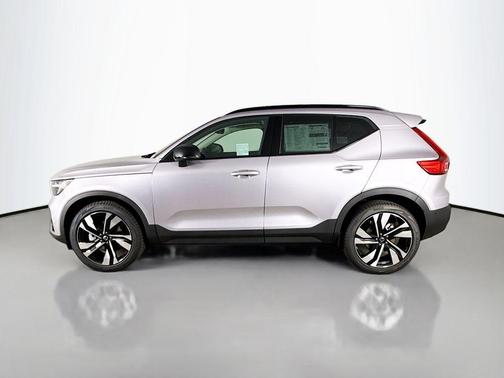 Aurora Blue 2026 Volvo XC40 Ultra, B5 AWD Gas (mild hybrid), Dark