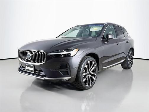 2023 Volvo XC60 B5 Ultimate Bright Theme