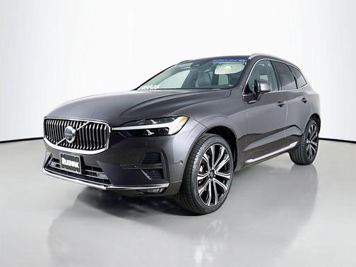 2023 Volvo XC60 B5 Ultimate Bright Theme