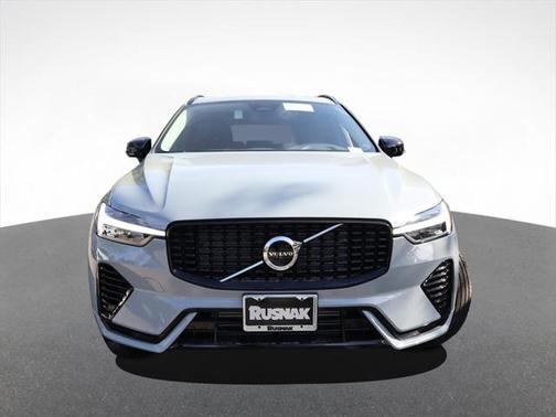 2025 Volvo XC60 Plug-In Hybrid T8 Core