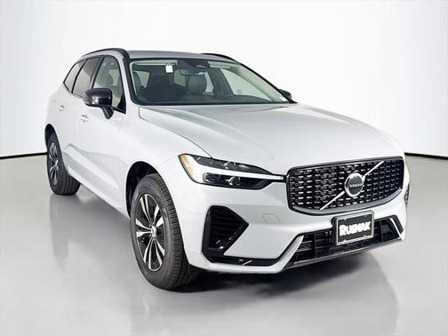 2025 Volvo XC60 Plug-In Hybrid T8 Core