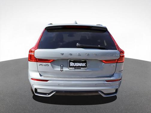 2025 Volvo XC60 Plug-In Hybrid T8 Core