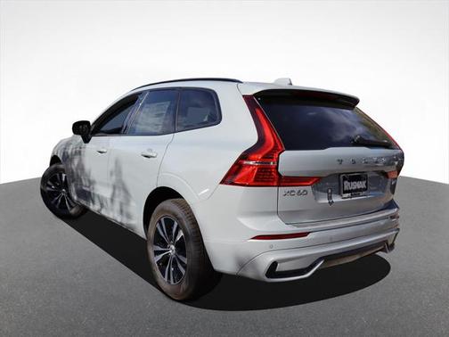2025 Volvo XC60 Plug-In Hybrid T8 Core