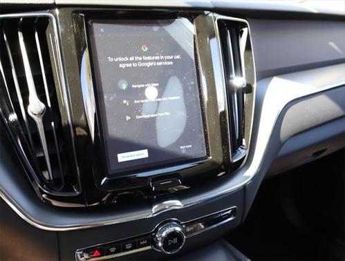 2025 Volvo XC60 Plug-In Hybrid T8 Core