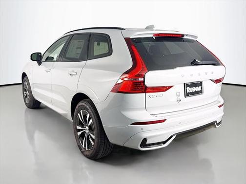 2025 Volvo XC60 Plug-In Hybrid T8 Core
