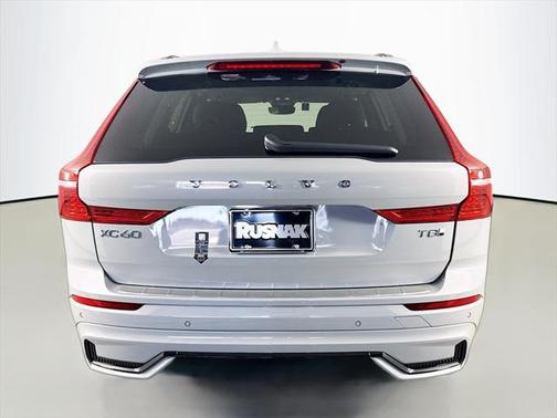 2025 Volvo XC60 Plug-In Hybrid T8 Core