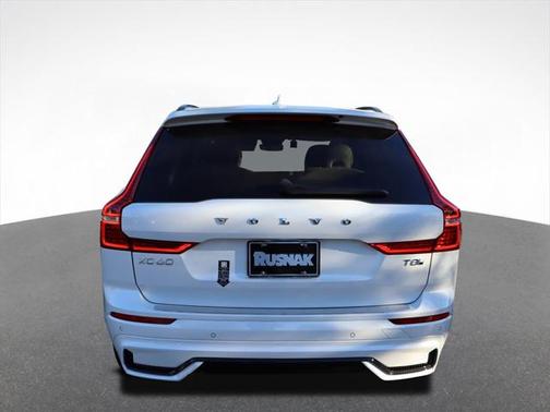 2025 Volvo XC60 Plug-In Hybrid Plus
