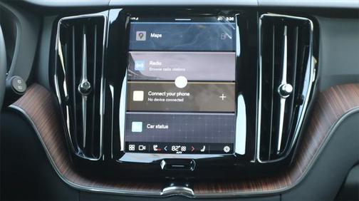2025 Volvo XC60 Plug-In Hybrid T8 Plus