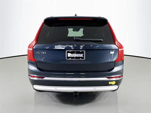 2022 Volvo XC90 Recharge Plug-In Hybrid T8 Inscription Expression 6 Passenger