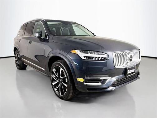 2022 Volvo XC90 Recharge Plug-In Hybrid T8 Inscription Expression 6 Passenger