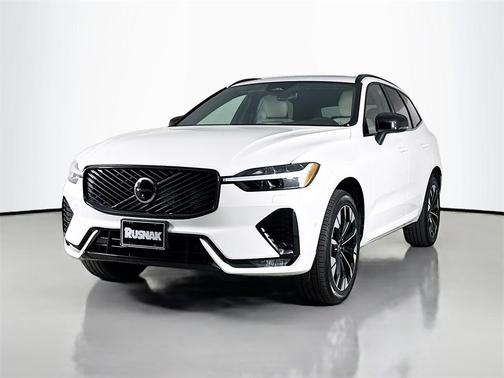 2026 Volvo XC60 B5 Plus