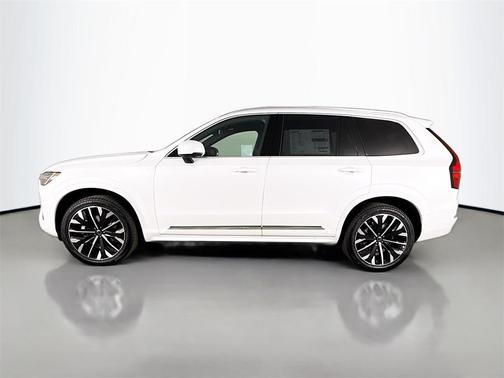 2025 Volvo XC90 B5 Plus 6-Seater