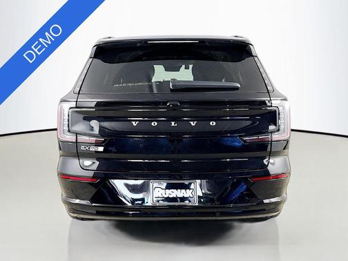 Onyx Black Metallic 2025 Volvo EX90 Ultra, Twin Motor Performance, Fully electric, 7 Seats