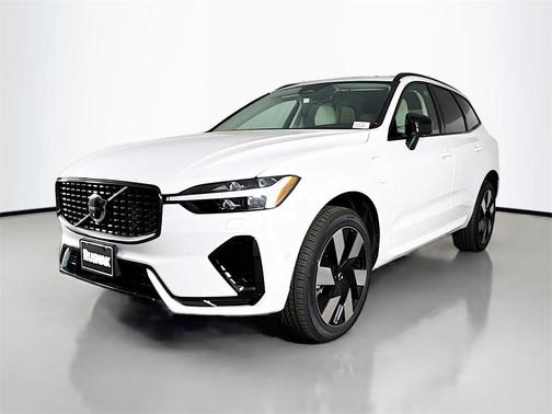 2025 Volvo XC60 Plug-In Hybrid T8 Plus