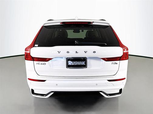 2025 Volvo XC60 Plug-In Hybrid T8 Plus