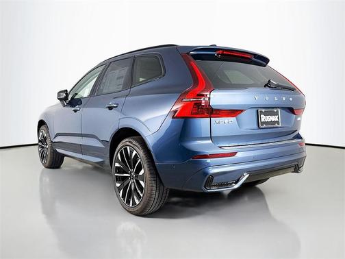 2026 Volvo XC60 B5 Ultra