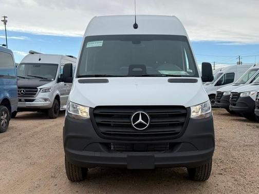 2025 Mercedes-Benz Sprinter 2500 Standard Roof