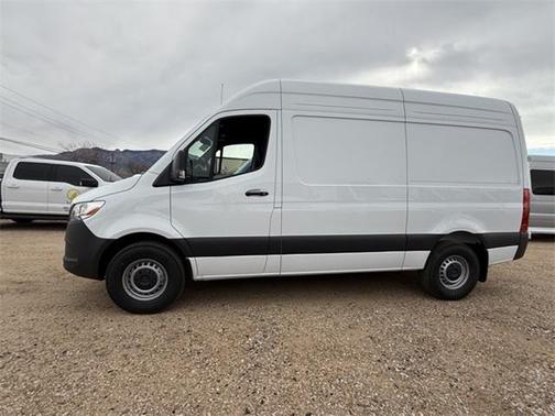 2025 Mercedes-Benz Sprinter 2500 Standard Roof