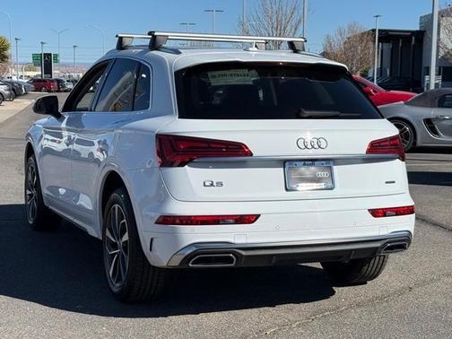 2024 Audi Q5 45 S line quattro Premium