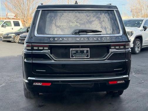 2022 Jeep Grand Wagoneer Series III