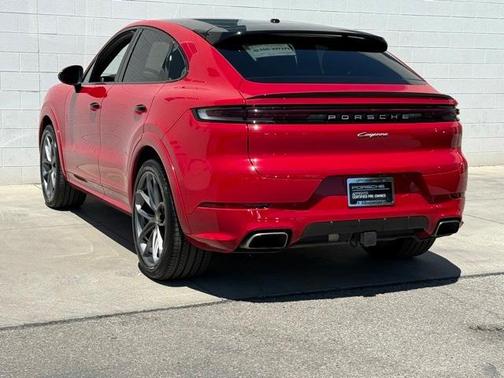 2024 Porsche Cayenne AWD