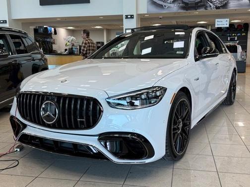 2025 Mercedes-Benz AMG S 63 E Base