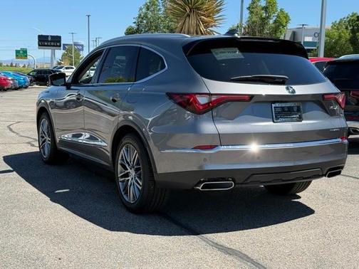 2022 Acura MDX Advance