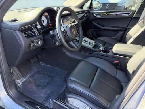 Dolomite Silver Metallic 2025 Porsche Macan GTS