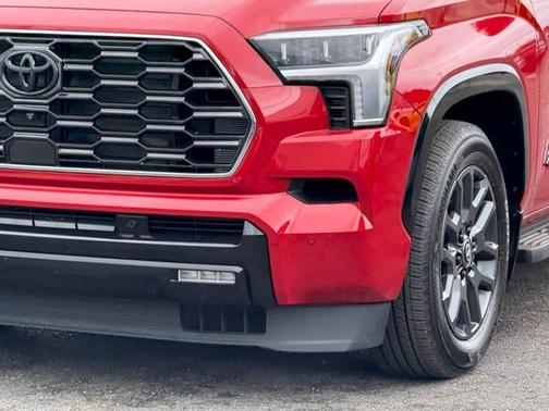 2025 Toyota Sequoia Platinum